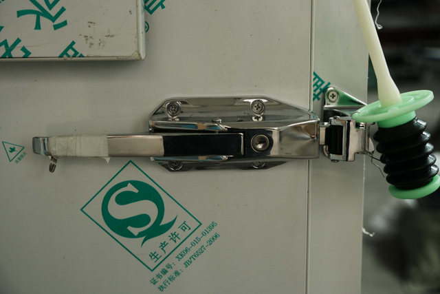 Prefabricated Camlock PU Insulated Sandwich Panel for Cold Chain Logistics